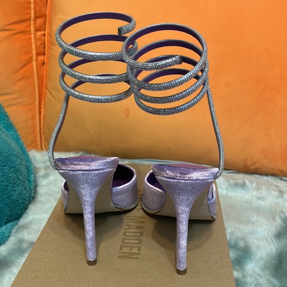 Steve Madden Emerson velvet stiletto pump with coiled rhinestone wraps sz 9 - Picture 6 of 11